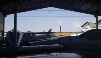 Hangaragem de Aeronaves